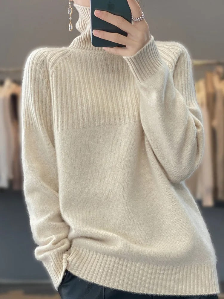 Damen Rollkragenpullover beige, Strick, elegant, Herbstmode, weiches Material, modisch.