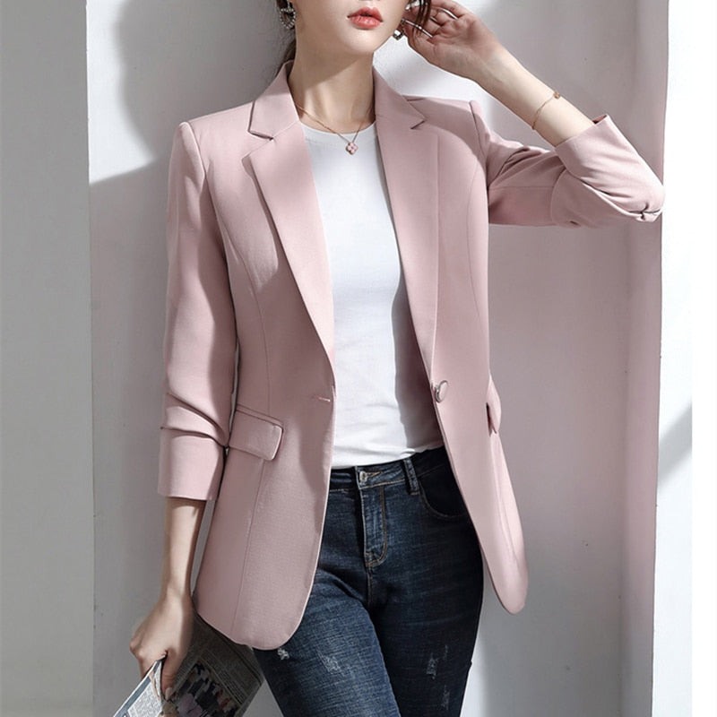 Damen Blazer rosa, eleganter Business-Look, tailliert, modisch, für Büro und Freizeit.