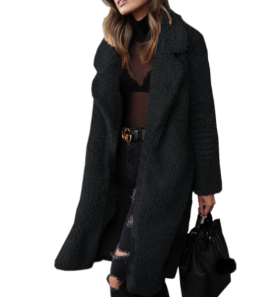 Frau in schwarzem Teddy-Mantel, modisch, Winterkleidung, elegant, warm, Damenmode.