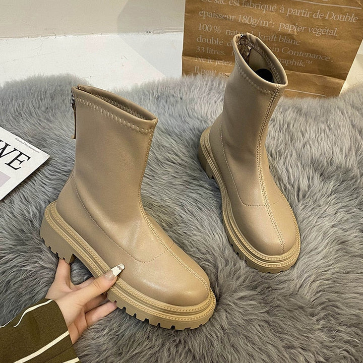 Beige Damenstiefel aus Leder mit dicker Sohle, modisch, bequem, Herbst-Winter-Stil.