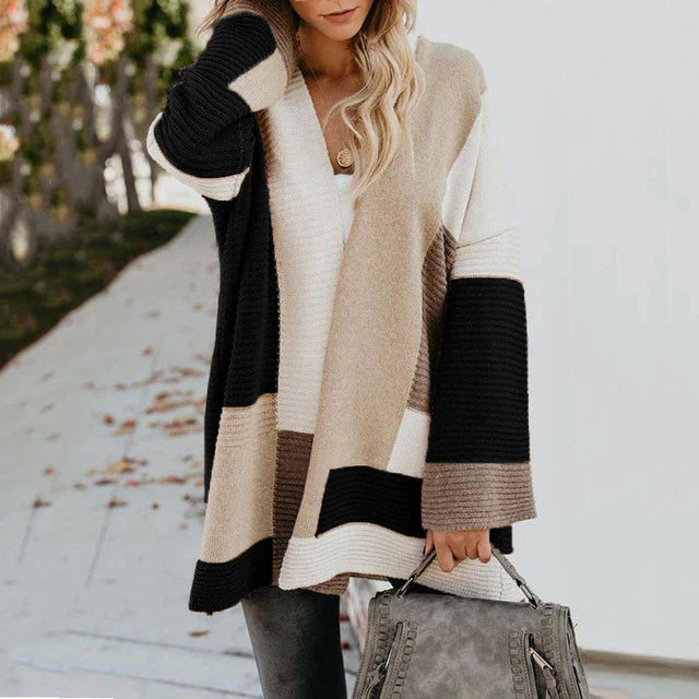 Damenpullover mit Muster, beige-schwarz, Strick, modisch, bequem, Herbstmode.