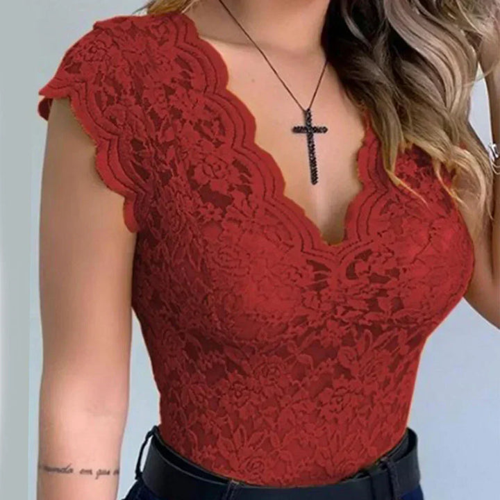 Rotes Damen-Spitzen-Top mit V-Ausschnitt, ärmellos, figurbetont, lässig, elegant.