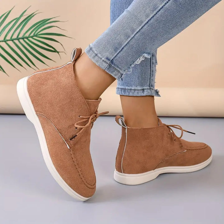 Damen Stiefeletten aus Wildleder, beige, mit Schnürung, modisch, bequem, ideal für Herbst.