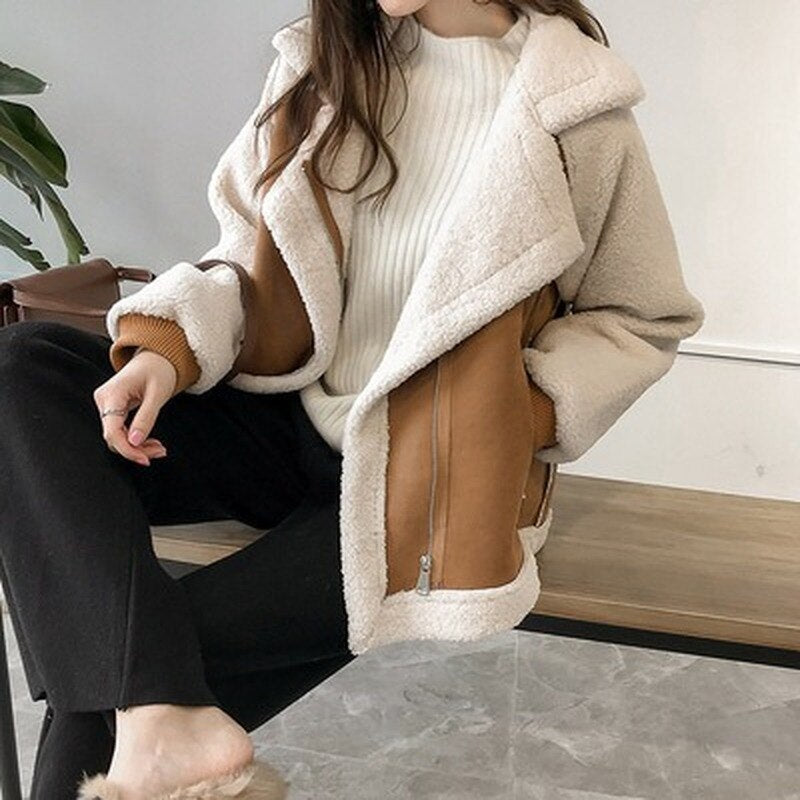 Damen Winterjacke, beige-braun, Lammfelloptik, warm, modisch, Reißverschluss, lässig.