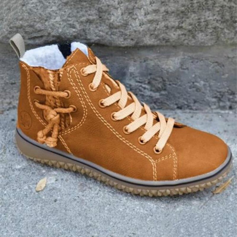 Brauner Damen-Winterstiefel, Leder, gefüttert, rutschfeste Sohle, Schnürung, bequem.