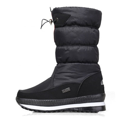 Schwarzer Winterstiefel, wasserdicht, gefüttert, rutschfeste Sohle, Damenmode, Outdoor.