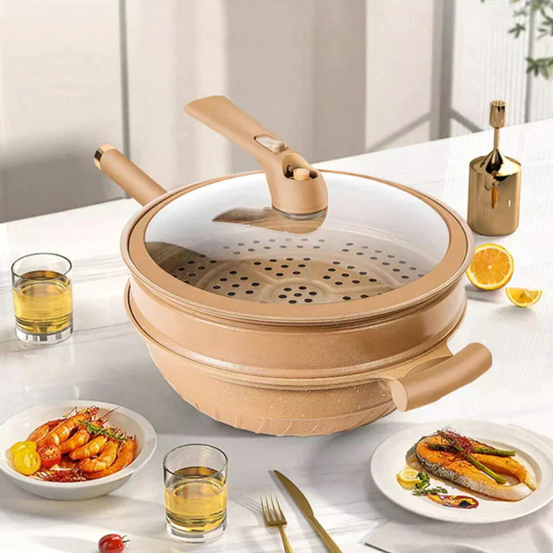 Beiger Dampfgarer mit Glasdeckel auf Esstisch, ideal für gesunde Küche und schonendes Garen.