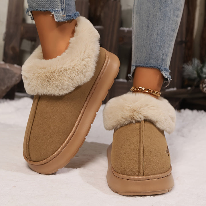 Damen Hausschuhe aus Wildleder, beige, mit Kunstfellfutter, gemütlich, rutschfest, Wintermode.