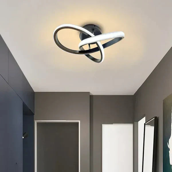 Moderne LED-Deckenleuchte, schwarz-weiß, energiesparend, für Wohnzimmer oder Flur.