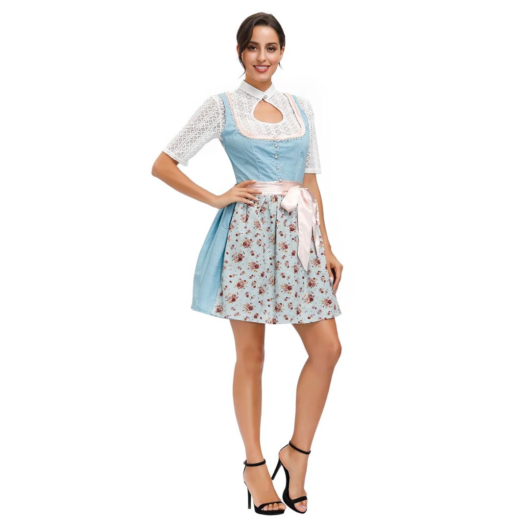 Damen-Dirndl blau-weiß, florales Muster, Spitzenbluse, rosa Schleife, Oktoberfest-Kleidung.