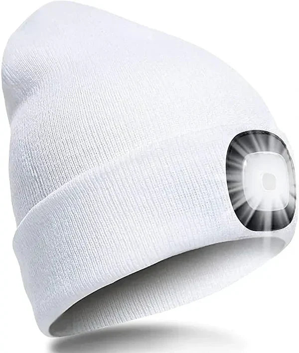 Weiße LED-Mütze, Strickmaterial, integriertes Licht, ideal für Outdoor-Aktivitäten.