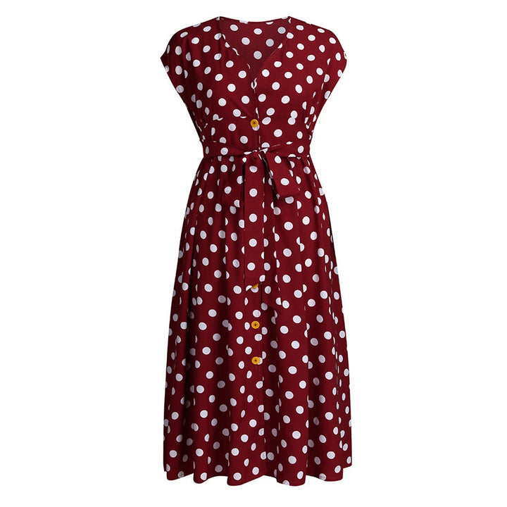 Rot-weiß gepunktetes Sommerkleid, ärmellos, V-Ausschnitt, Knopfleiste, Bindegürtel.