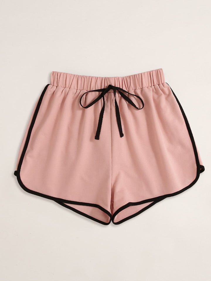 Rosa Damen-Shorts mit schwarzem Kordelzug, sportlich, bequem, Sommermode.