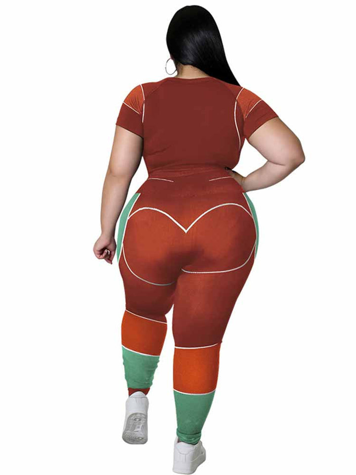 Frau in rot-grünem Sportanzug von hinten, Plus-Size, modisch, bequem, Freizeitkleidung.