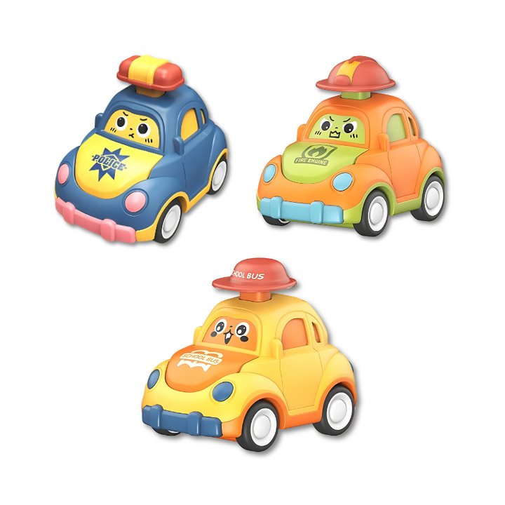 Drei bunte Spielzeugautos für Kinder, Kunststoff, blau, orange, gelb, mit niedlichen Gesichtern.