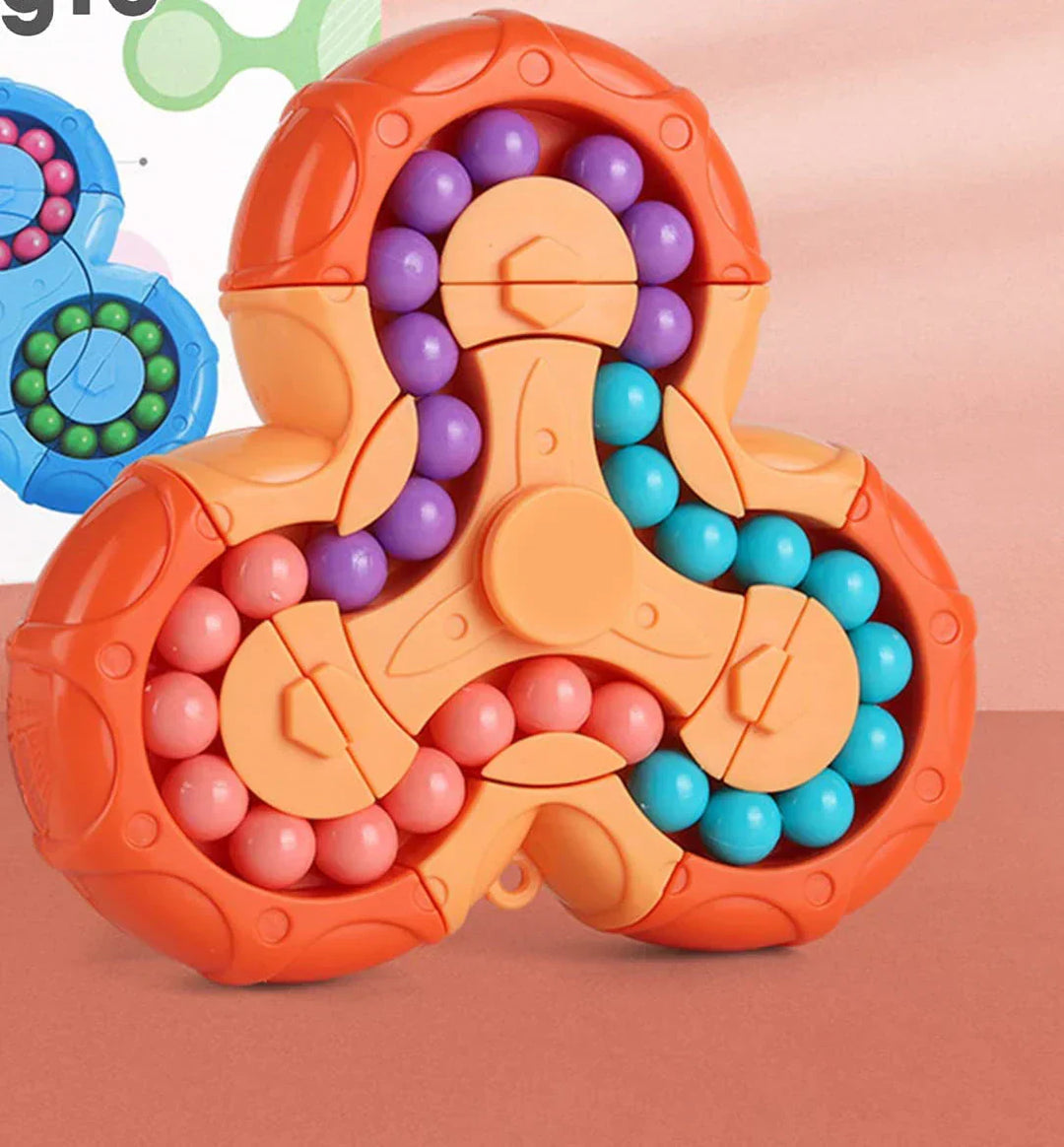 Orange Fidget Spinner mit bunten Kugeln, Stressabbau Spielzeug, sensorisches Spielzeug für Kinder.