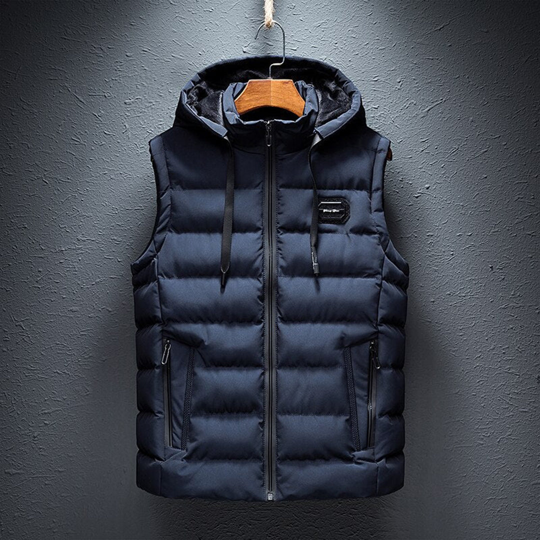 Dunkelblaue Steppweste mit Kapuze, Reißverschluss, Herrenmode, Winterbekleidung, warm.