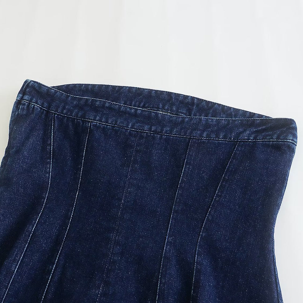 Dunkelblauer Jeansrock, Damenmode, Denim, A-Linie, eleganter Freizeitstil, hochwertig.
