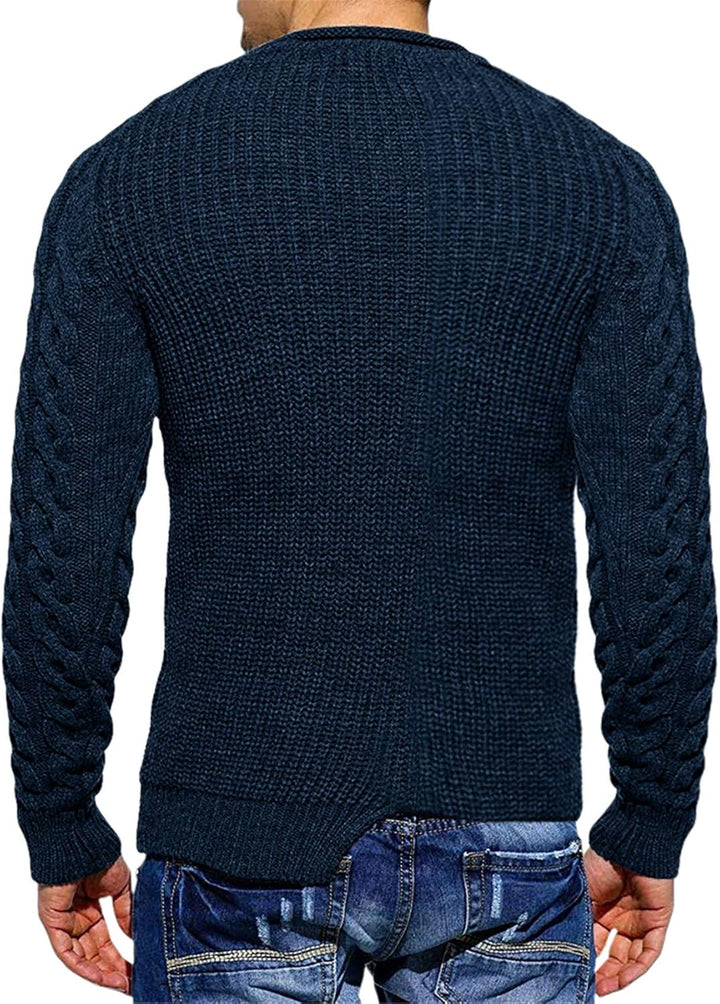 Dunkelblauer Herren-Strickpullover, Zopfmuster, langärmelig, modisch, Freizeitkleidung.