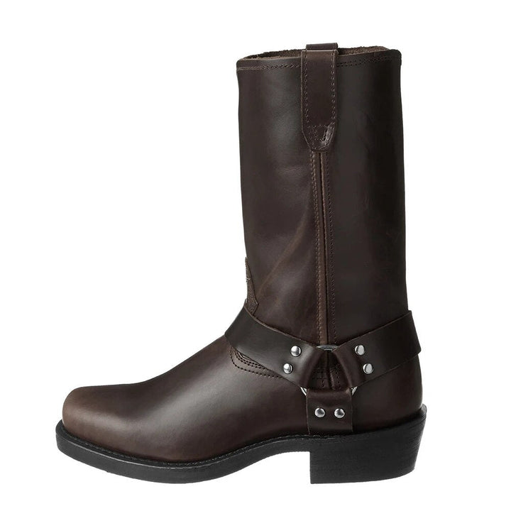 Braune Vintage-Cowboy-Stiefel für Herren mit Kettenschnalle und quadratischem Absatz.