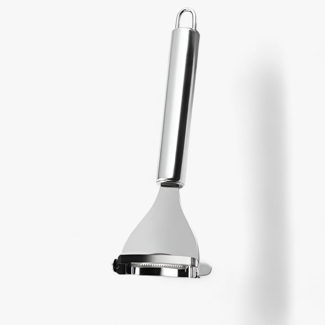 Edelstahl-Käseschneider mit ergonomischem Griff, ideal für präzises Schneiden von Käse.