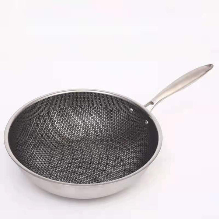 Edelstahlpfanne mit Antihaftbeschichtung, silber, langlebig, ideal zum Braten und Kochen.