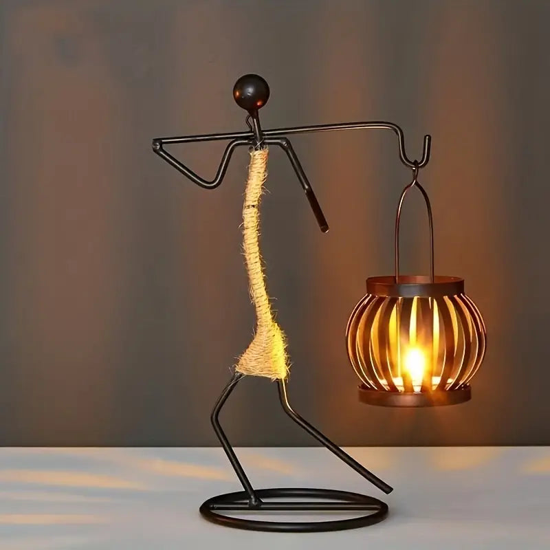 Metall-Laternenhalter Figur mit Seil, moderne Deko, warmes Licht, Wohnzimmer, schwarz.