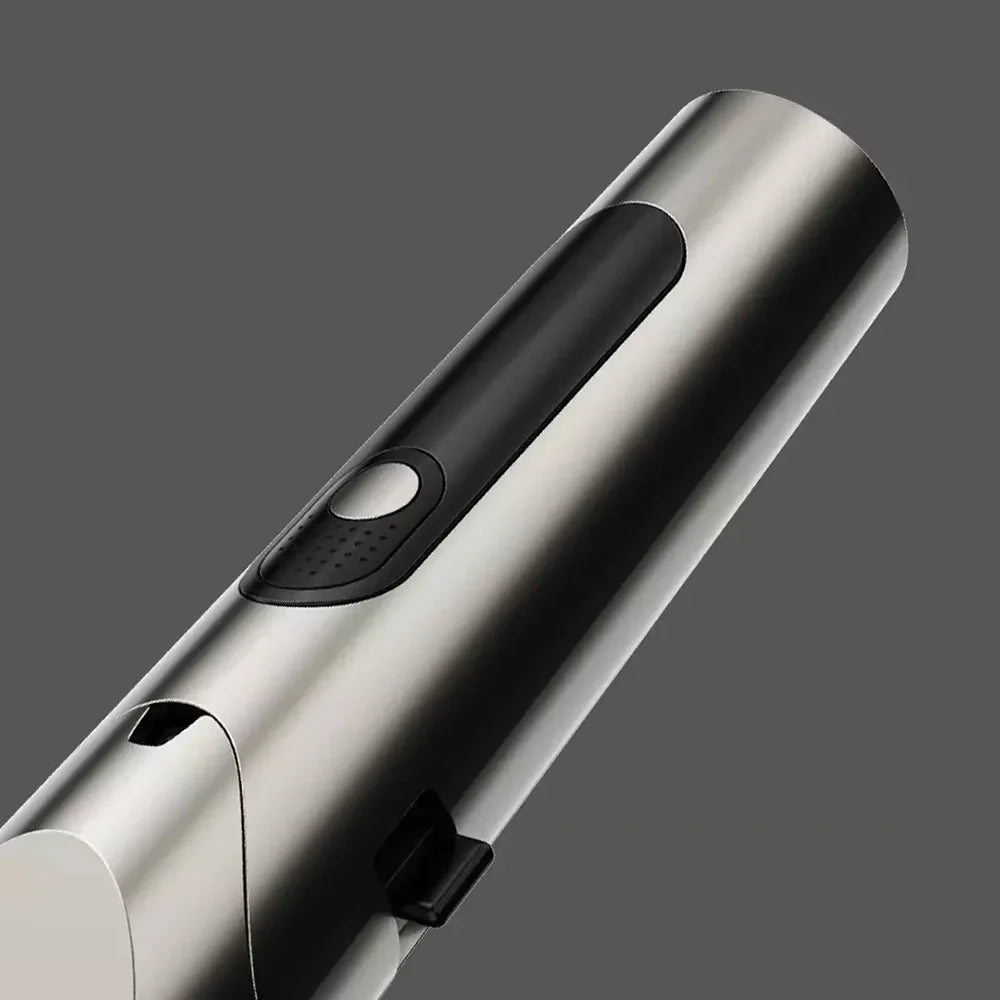 Elektrischer Edelstahl-Weinflaschenöffner, silber, modernes Design, ergonomischer Griff.