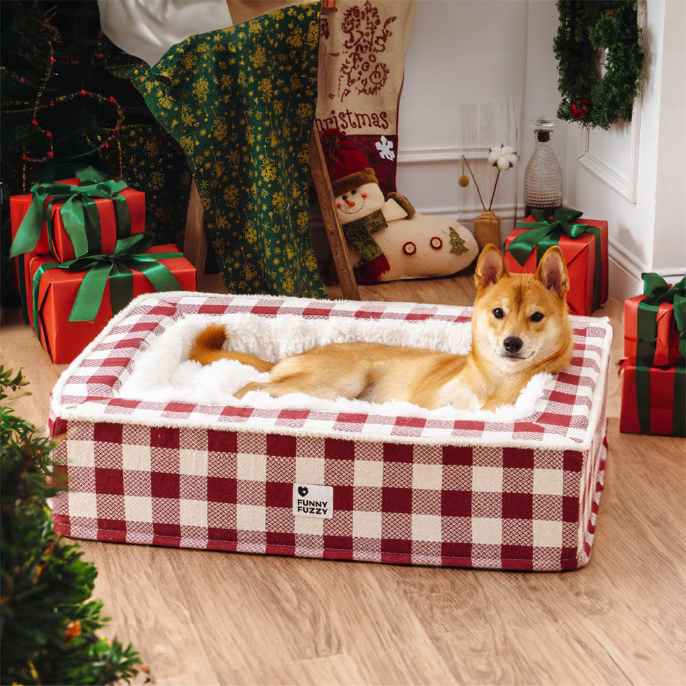 Hundebett rot-weiß kariert, gemütlich, beruhigend, Anti-Angst, Hund liegt darin, Weihnachtsdeko.