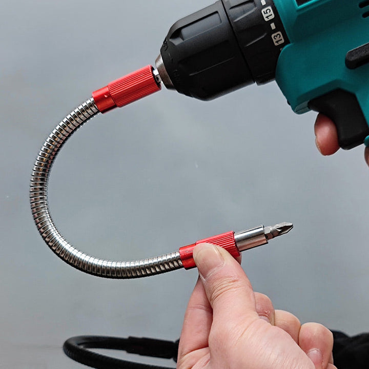 Flexibler Bohreraufsatz mit rotem Griff, ideal für schwer zugängliche Stellen, Heimwerkerwerkzeug.
