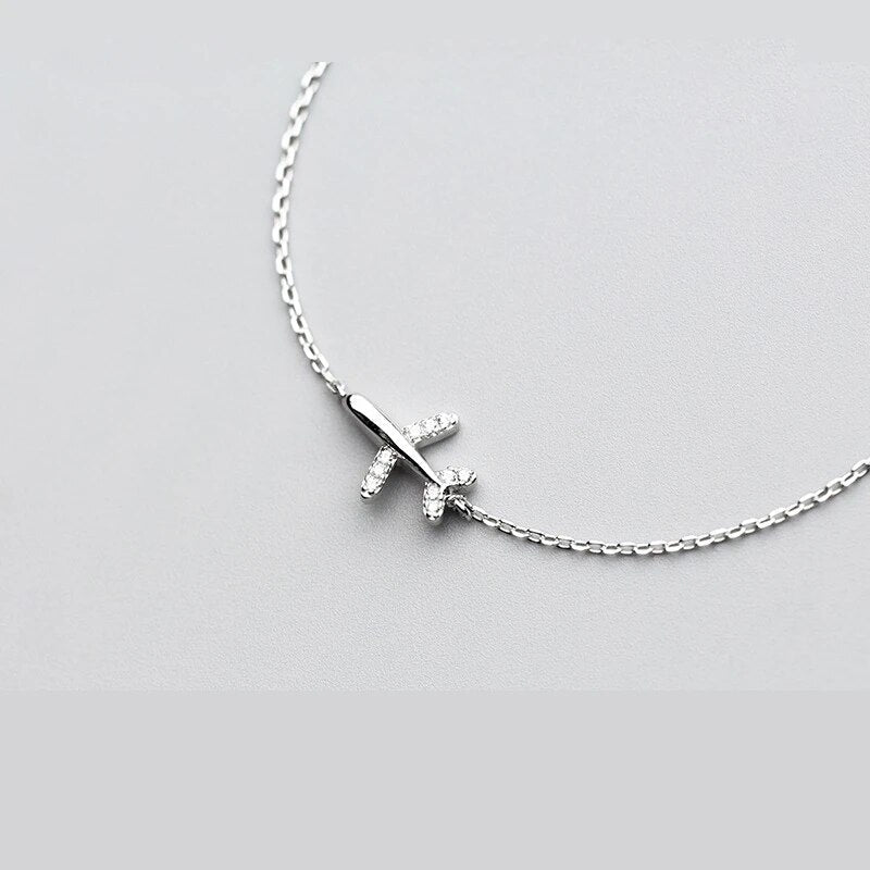 Silberne Flugzeug-Halskette, minimalistisches Design, Damen-Schmuck, modisch, Geschenkidee.