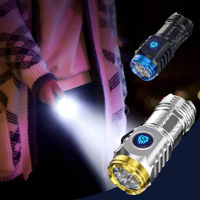 Leistungsstarke LED-Taschenlampe, silber und blau, tragbar, für Outdoor-Abenteuer.