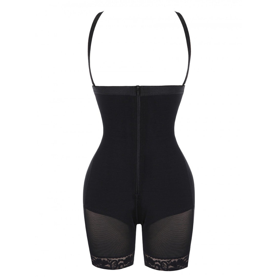 Schwarzer Shapewear-Body mit Spitze, figurformend, verstellbare Träger, Reißverschluss vorne.