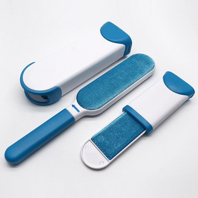 Blauer Fusselentferner mit Griff und Aufbewahrungshülle, ideal für Kleidung und Möbel.