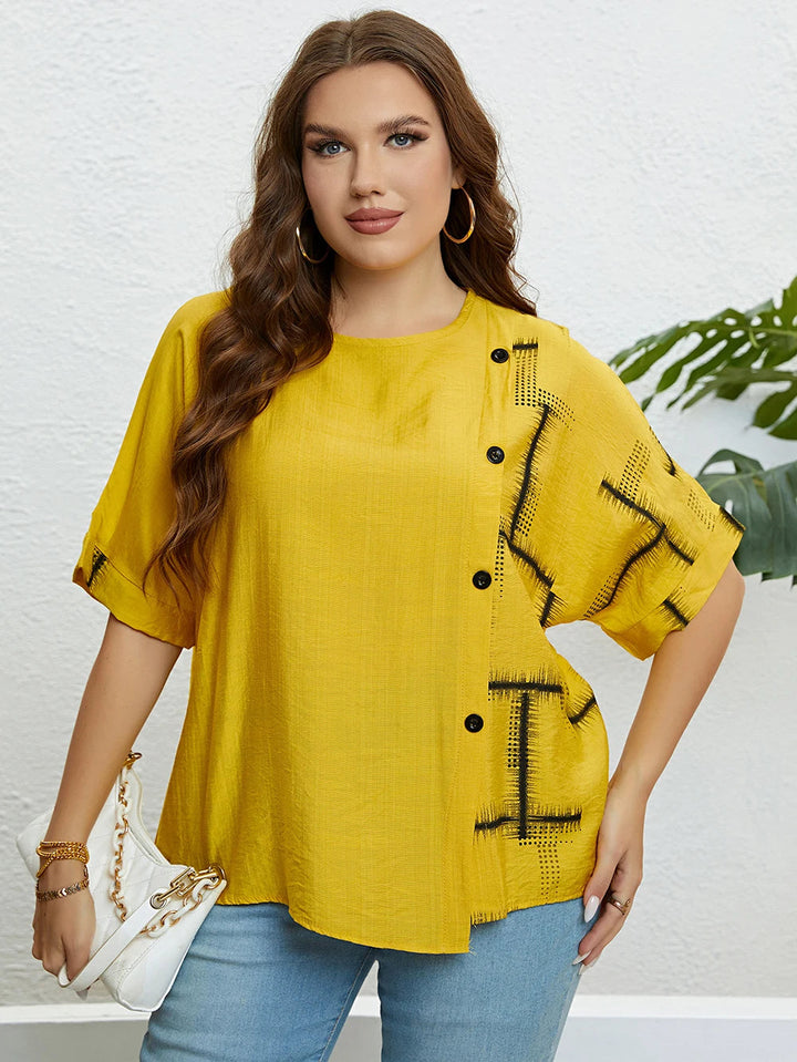 Frau in gelber Bluse mit Knöpfen, blaue Jeans, weiße Handtasche, lässiger Look, Mode.