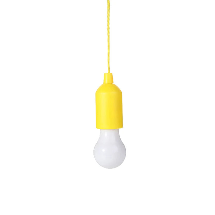 Gelbe LED-Hängelampe, modernes Design, energiesparend, ideal für Innenbeleuchtung.