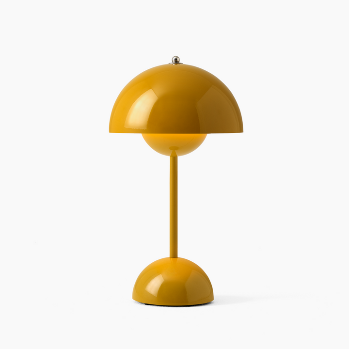 Gelbe Tischlampe aus Metall, modernes Design, halbkugelförmiger Schirm, skandinavischer Stil.