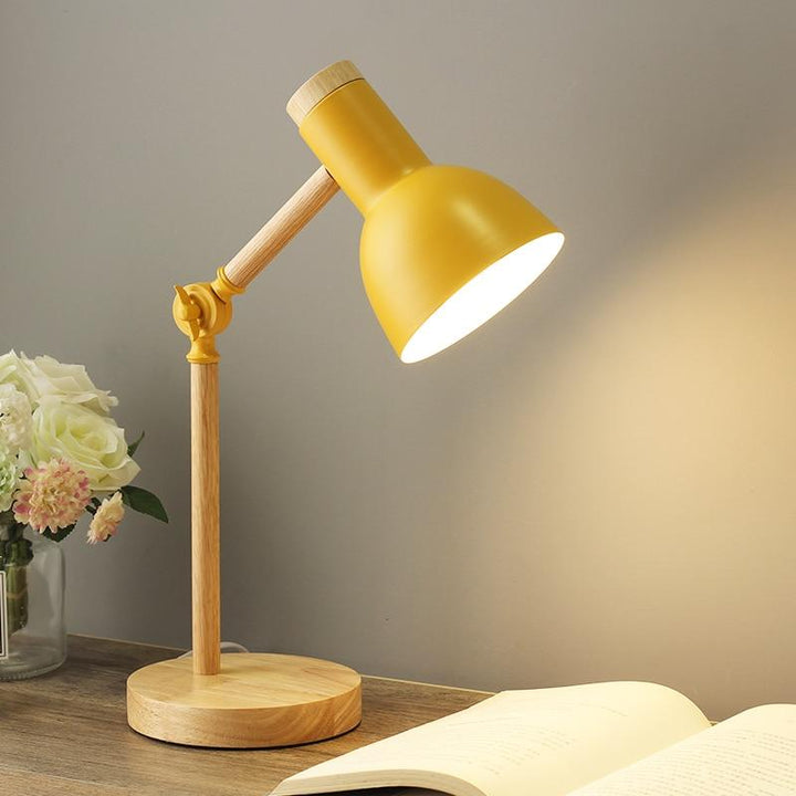 Gelbe Tischlampe aus Holz, modernes Design, ideal für Büro oder Schlafzimmerbeleuchtung.