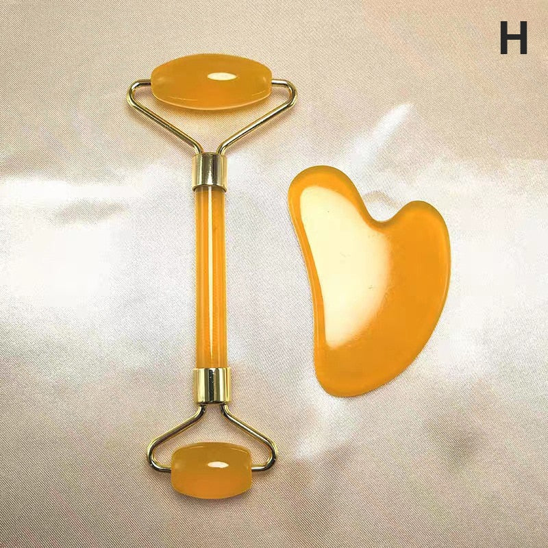 Gelber Jade-Roller und Gua Sha Set, Gesichtsmassage, Hautpflege, Entspannung, Anti-Aging.
