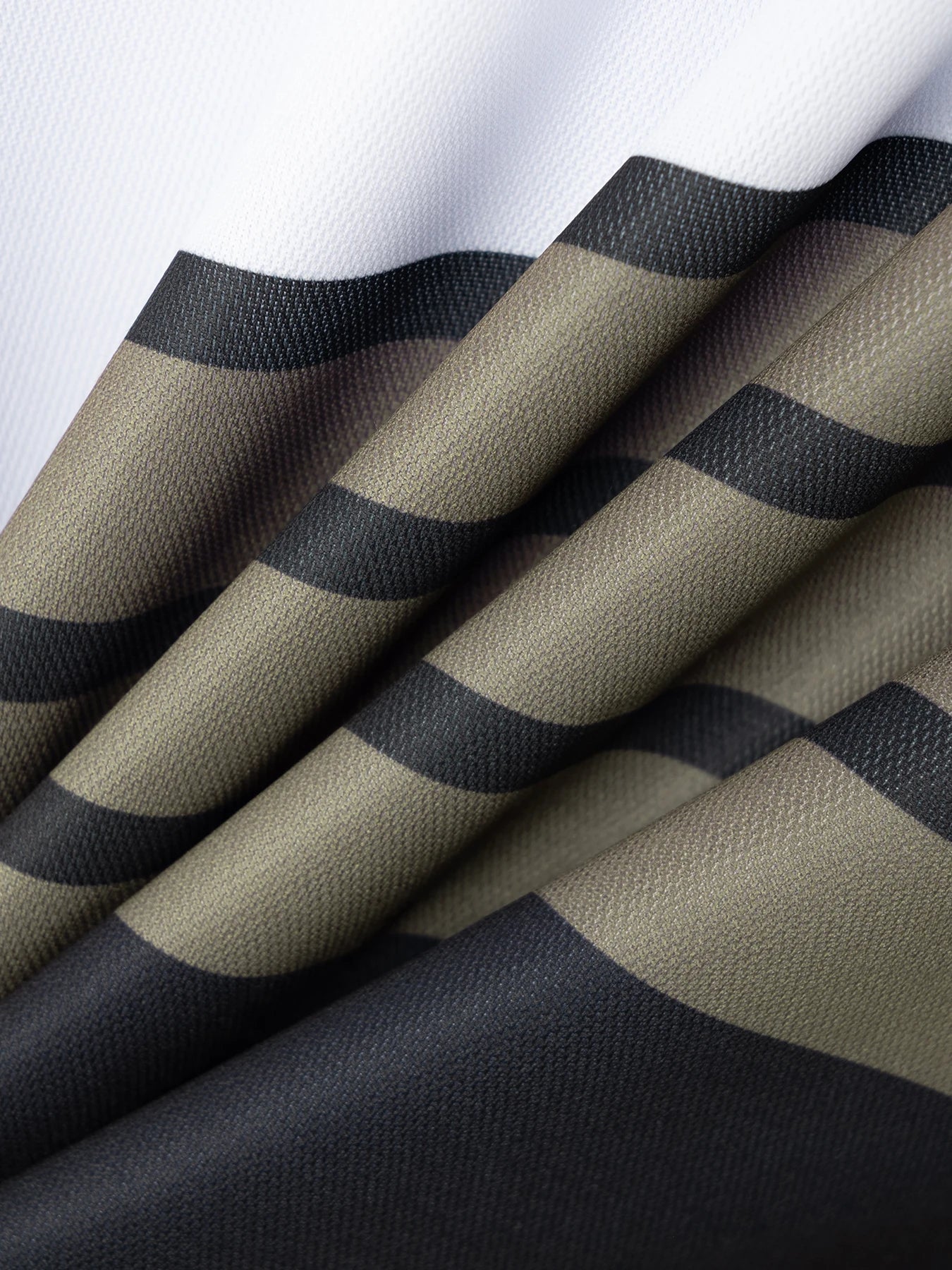 Schwarz-weiß gestreifter Stoff, Nahaufnahme, Textil, Polyester, Mode, Design, Textur.