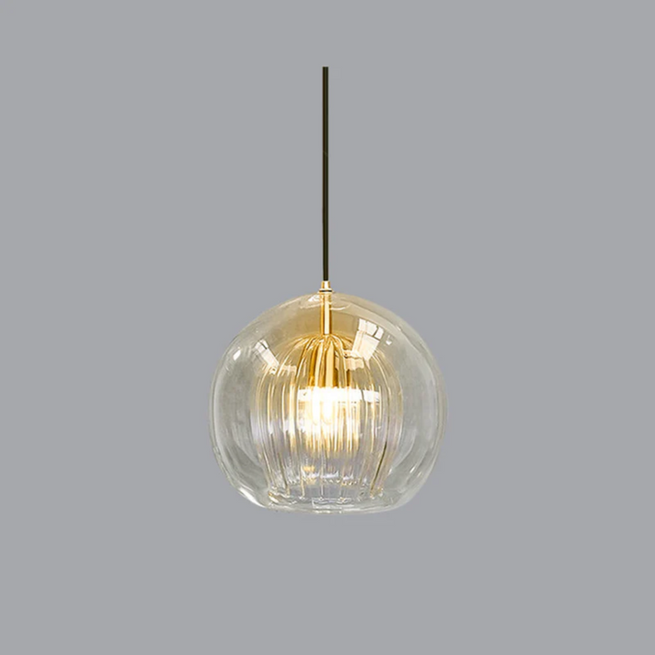 Kugelförmige Glas-Pendelleuchte, transparent, modernes Design, goldene Fassung, Innenbeleuchtung.