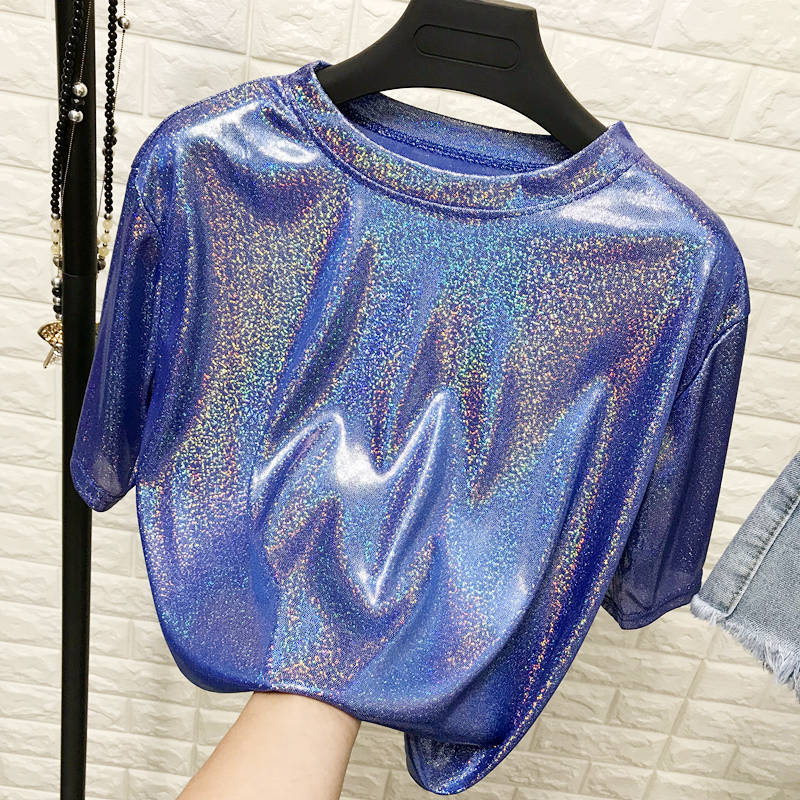 Blaues Glitzer-Glamour-Shirt, glänzend, kurzärmelig, modisch, Damenbekleidung.