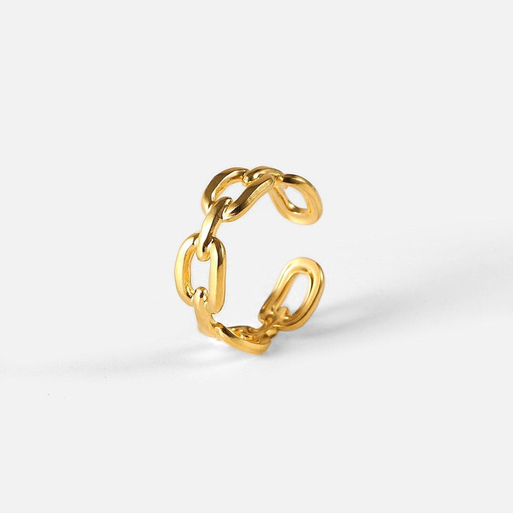 Goldener Kettenring, verstellbar, modisches Schmuckstück, elegantes Design, Damenaccessoire.