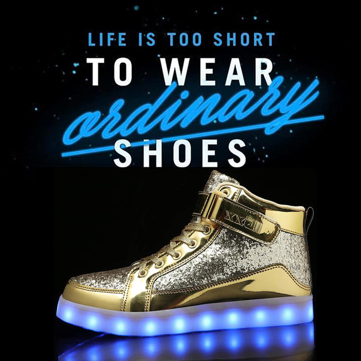 Goldene LED-Sneaker mit Glitzer, leuchtende Sohle, modische Schuhe für Partys.