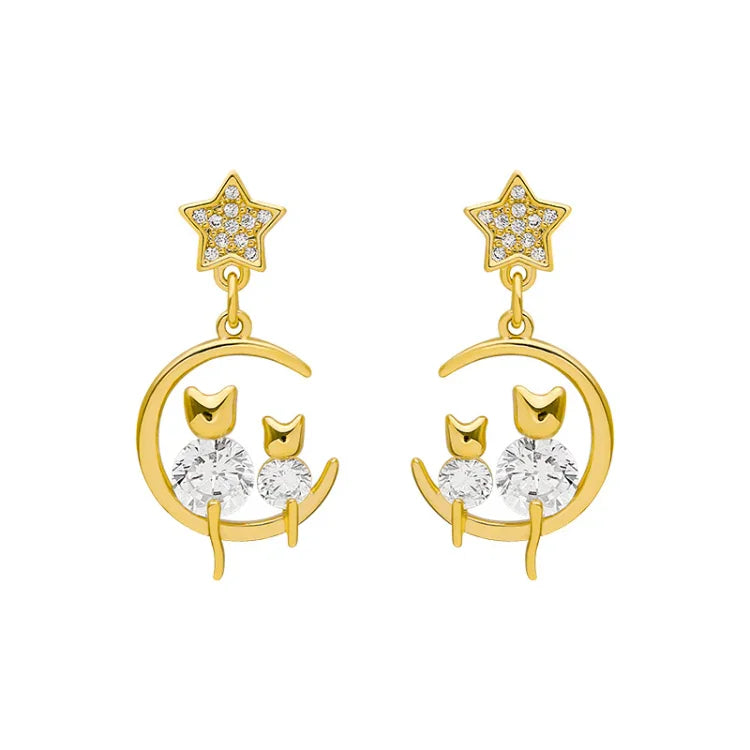 Goldene Ohrringe mit Stern- und Mondmotiv, Katzen-Design, Zirkonia-Steine, modisch, elegant.