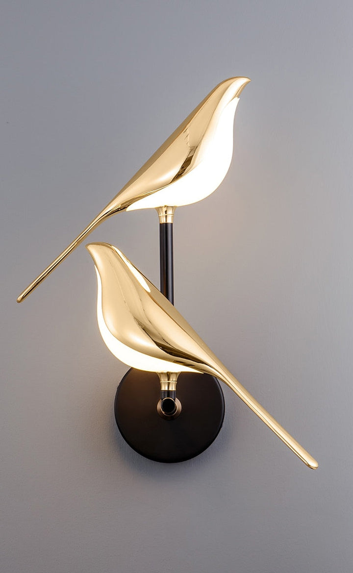 Goldene Vogel-Wandleuchte, modernes Design, Metall, dekorative Innenbeleuchtung, elegant.