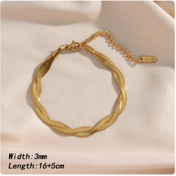 Goldenes Armband, 3mm breit, 16+5cm lang, elegantes Design, Schmuck für Damen.