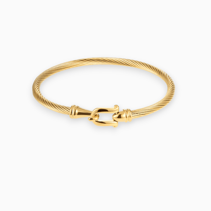 Goldenes Armband mit Kordeldesign und Hakenverschluss, eleganter Schmuck für Damen.