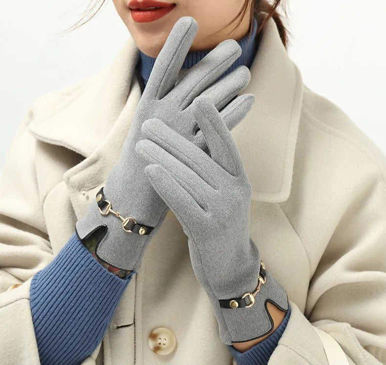 Damenhandschuhe grau, Lederakzente, Wintermode, warm, elegant, stilvoll, Damenbekleidung.