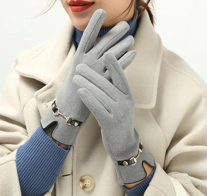 Damenhandschuhe grau, Lederakzente, Wintermode, warm, elegant, stilvoll, Damenbekleidung.
